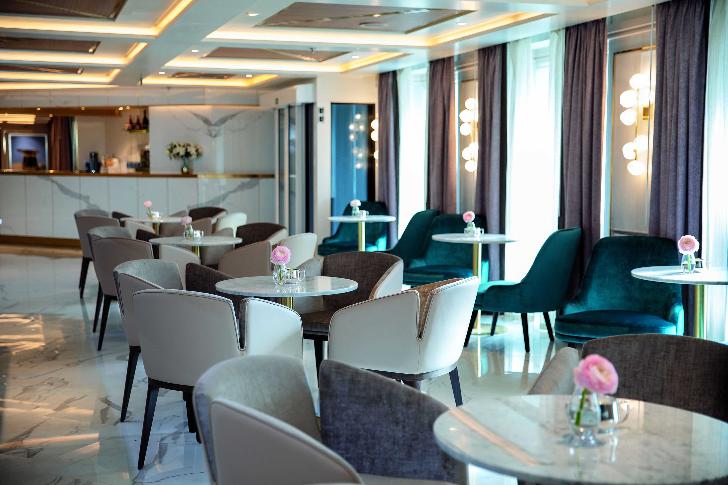 Seven Seas Splendor - Coffee Connection